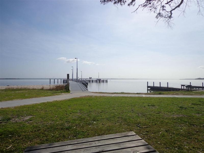 14 Charlies Street, Loch Sport VIC 3851