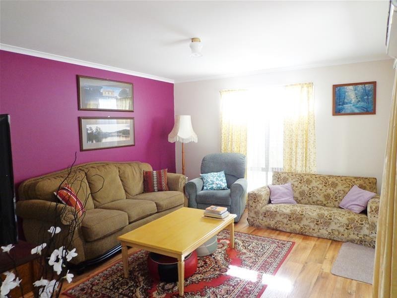 61 Goodlett Avenue, Loch Sport VIC 3851