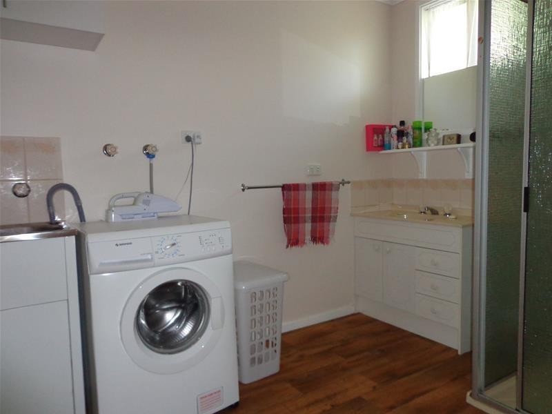 61 Goodlett Avenue, Loch Sport VIC 3851