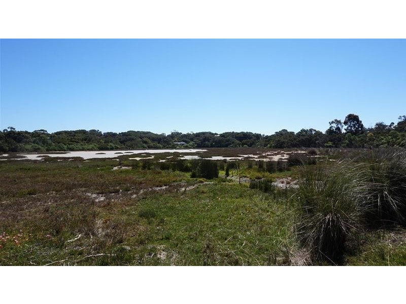 71 Goodlett Avenue, Loch Sport VIC 3851