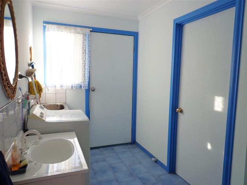 6 Holmes Road, Paradise Beach VIC 3851