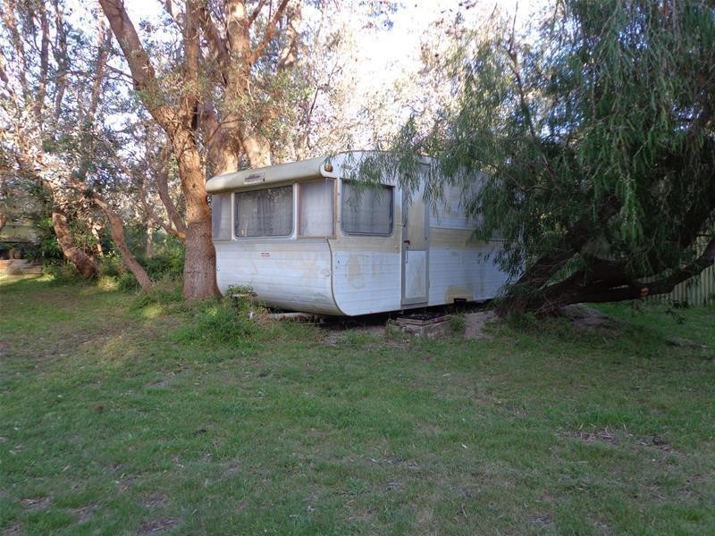 6 Holmes Road, Paradise Beach VIC 3851