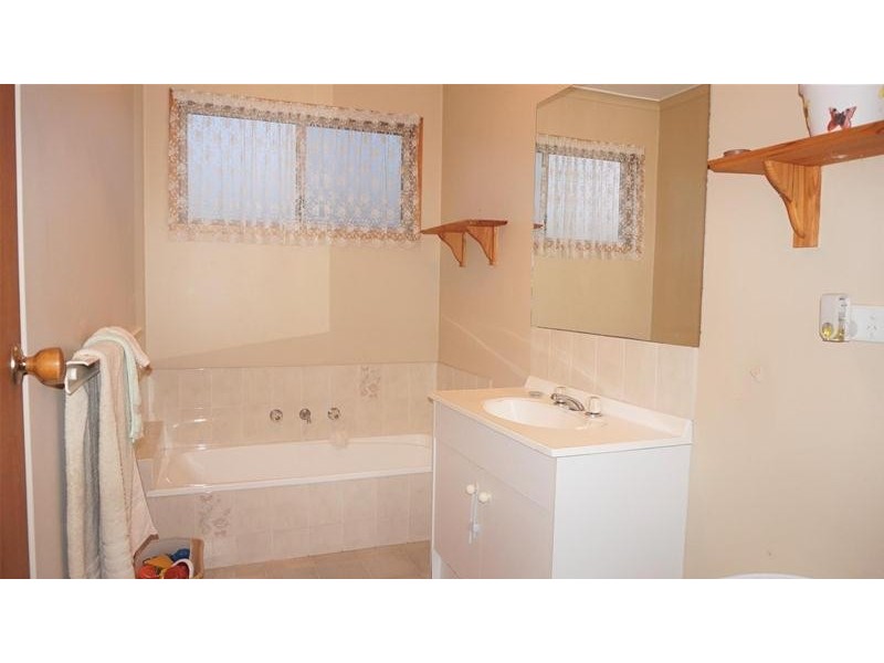 183 Seventh Avenue, Paradise Beach VIC 3851