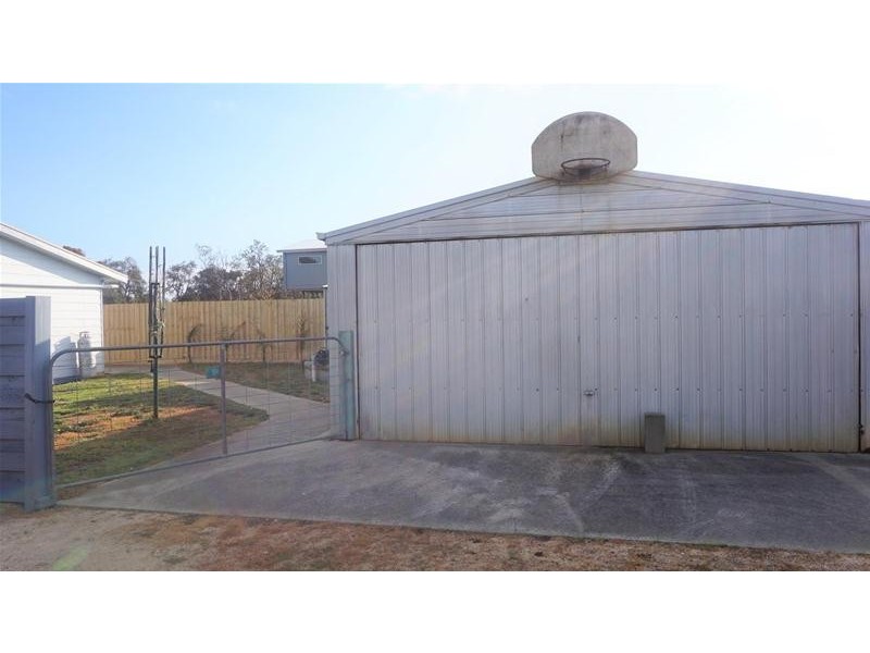 183 Seventh Avenue, Paradise Beach VIC 3851