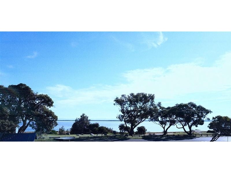 2/48 – 50 Lake Street, Loch Sport VIC 3851