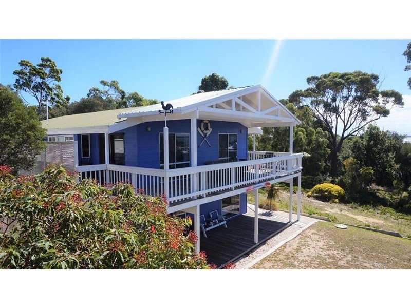 23 Holmes Street, Loch Sport VIC 3851