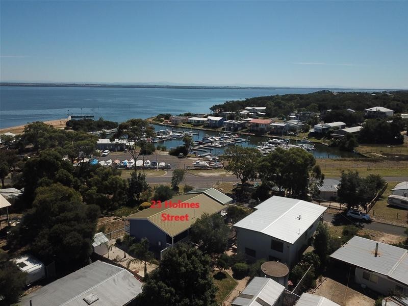 23 Holmes Street, Loch Sport VIC 3851