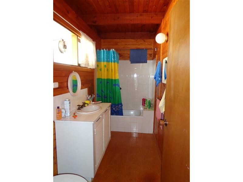 48 Carroll Street, Loch Sport VIC 3851