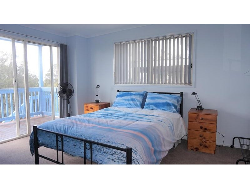 33 Pelican Street, Loch Sport VIC 3851