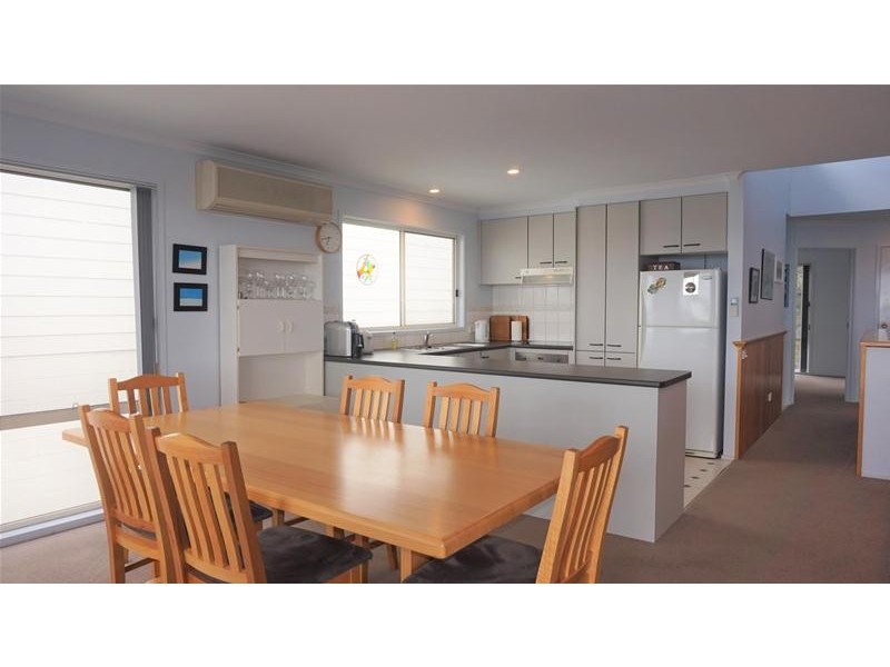 33 Pelican Street, Loch Sport VIC 3851