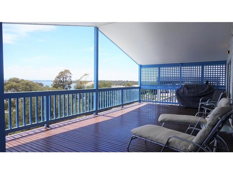 33 Pelican Street, Loch Sport VIC 3851