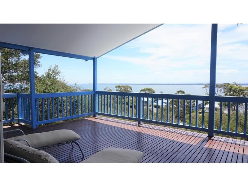 33 Pelican Street, Loch Sport VIC 3851