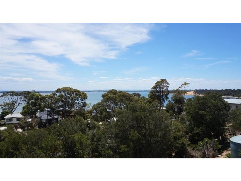 33 Pelican Street, Loch Sport VIC 3851