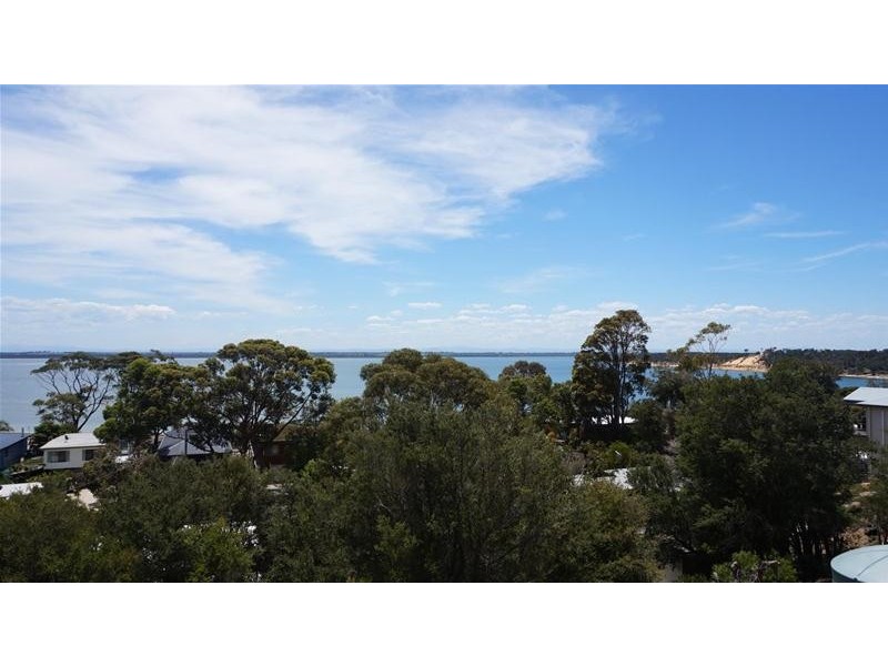 33 Pelican Street, Loch Sport VIC 3851