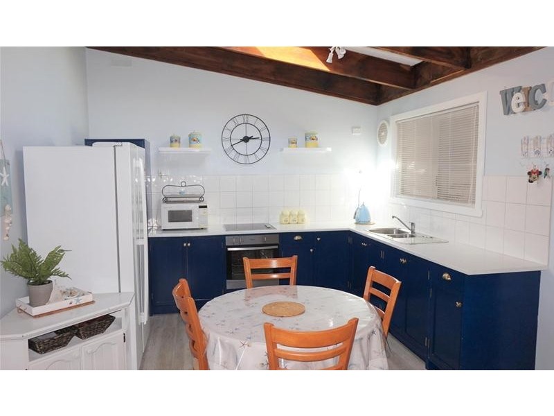 300 National Park Road, Loch Sport VIC 3851