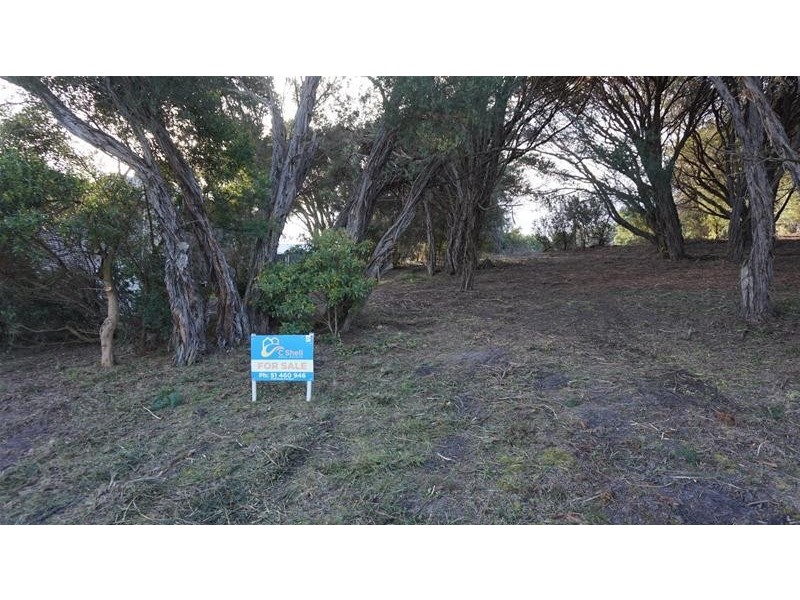 215 National Park Road, Loch Sport VIC 3851