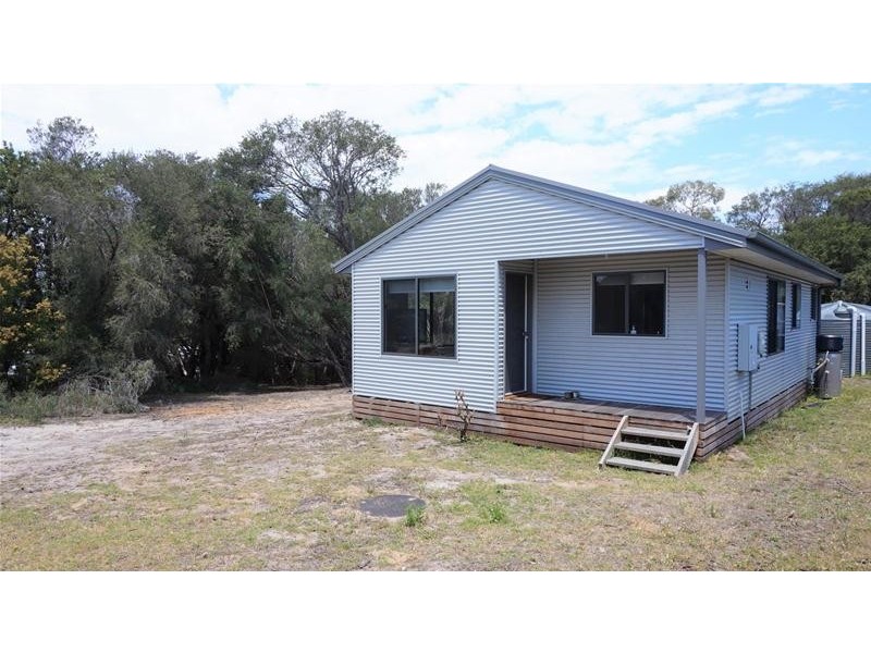 4 Bellbird Street, Loch Sport VIC 3851