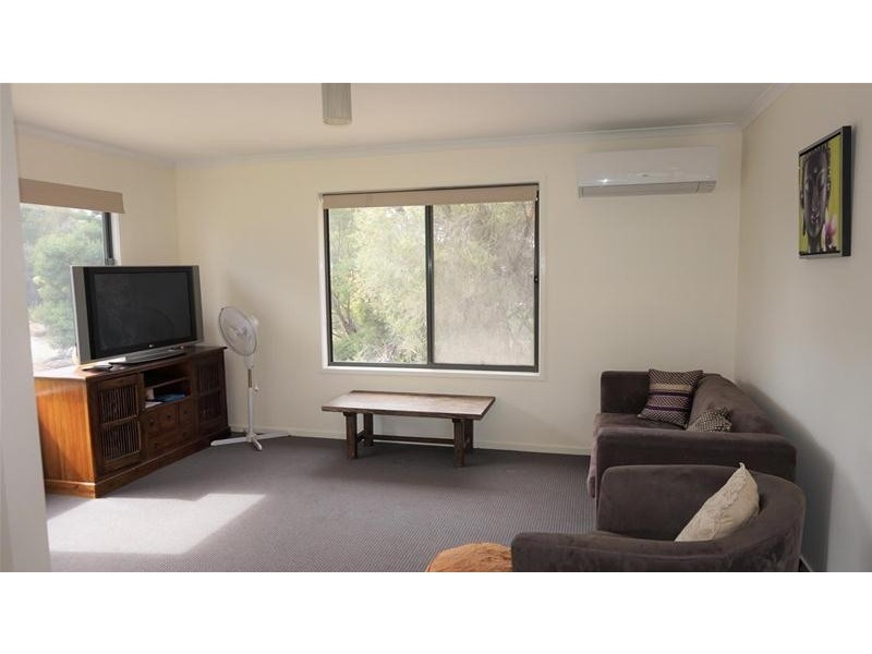 4 Bellbird Street, Loch Sport VIC 3851