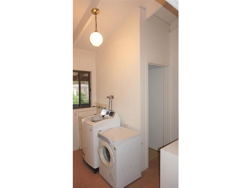 4 Christopher Court, Loch Sport VIC 3851