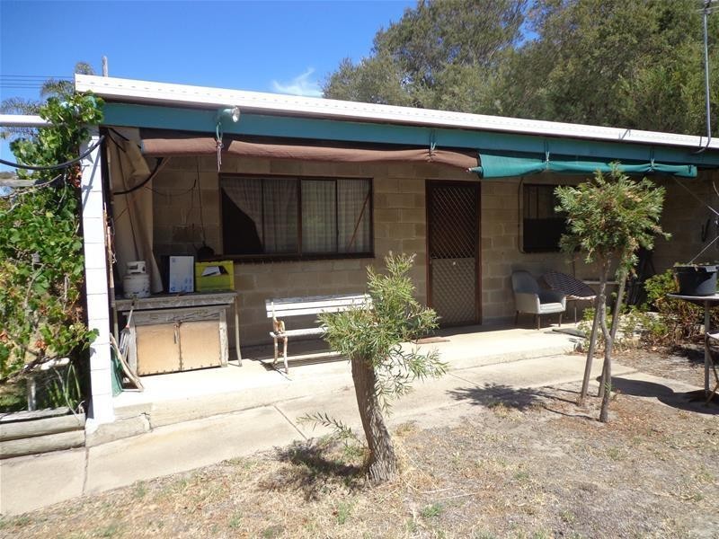 49 Camerons Road, Loch Sport VIC 3851