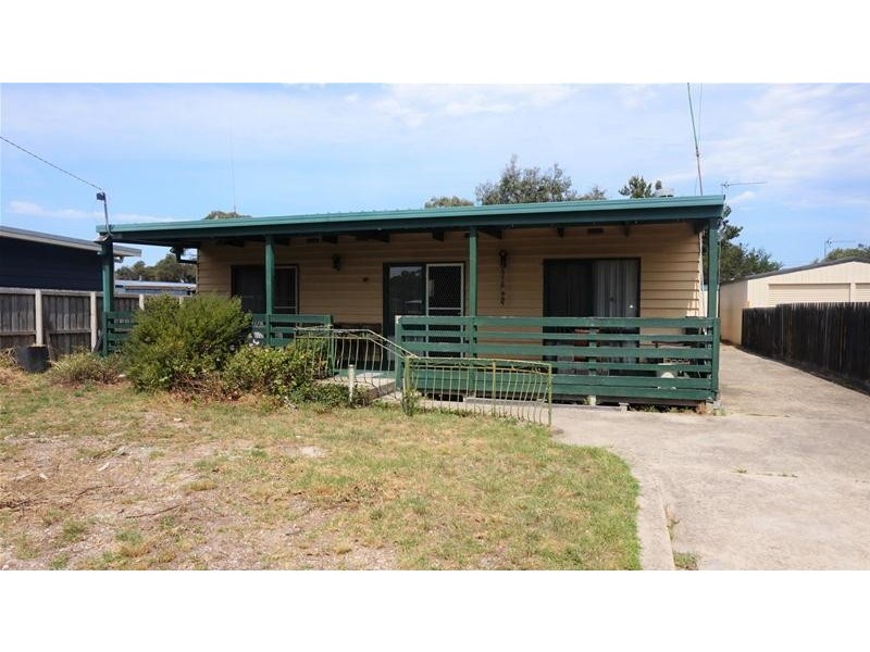 48 Carroll Street, Loch Sport VIC 3851