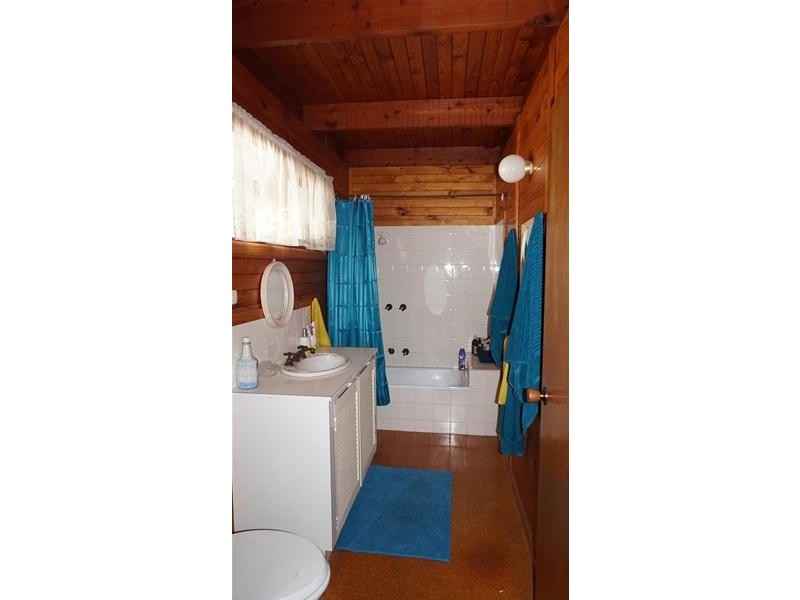 48 Carroll Street, Loch Sport VIC 3851