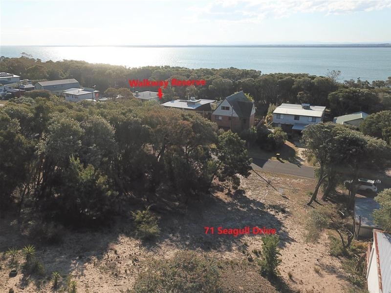 71 Seagull Drive, Loch Sport VIC 3851