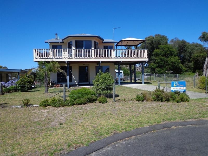 29 Cove Street, Loch Sport VIC 3851