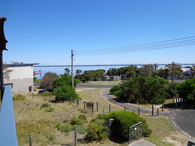 29 Cove Street, Loch Sport VIC 3851