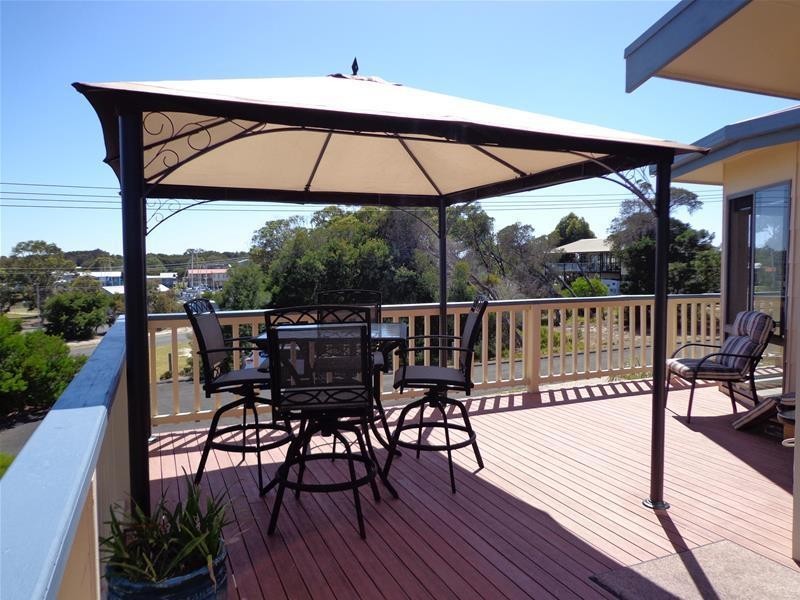 29 Cove Street, Loch Sport VIC 3851