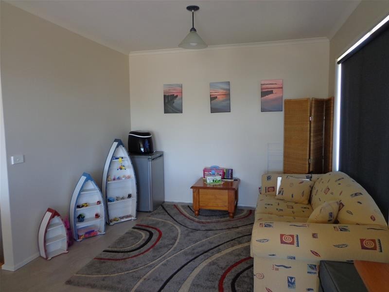 29 Cove Street, Loch Sport VIC 3851