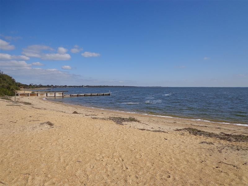 29 Cove Street, Loch Sport VIC 3851