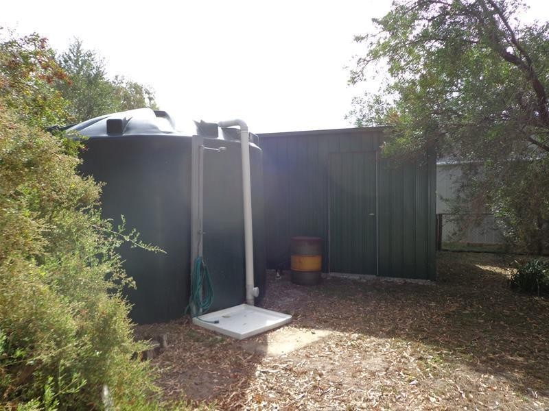 35 Caldwell Street, Loch Sport VIC 3851