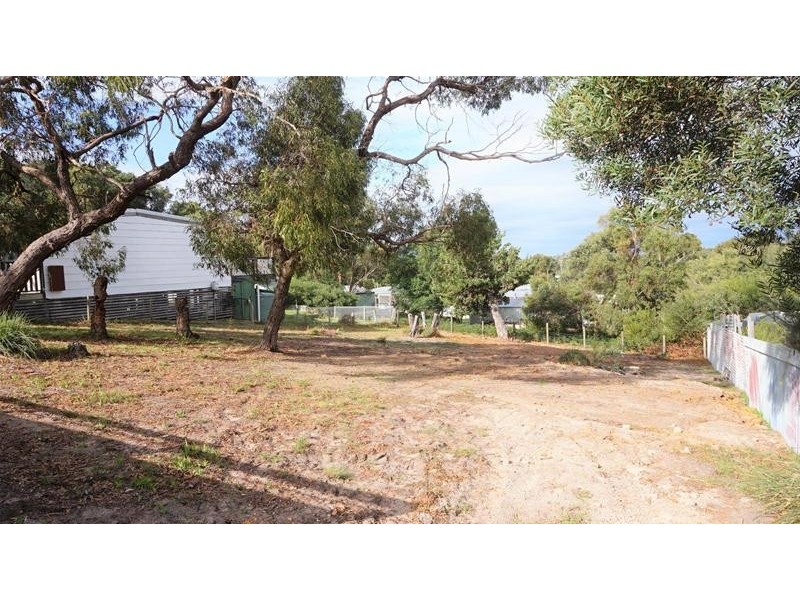 172 National Park Road, Loch Sport VIC 3851
