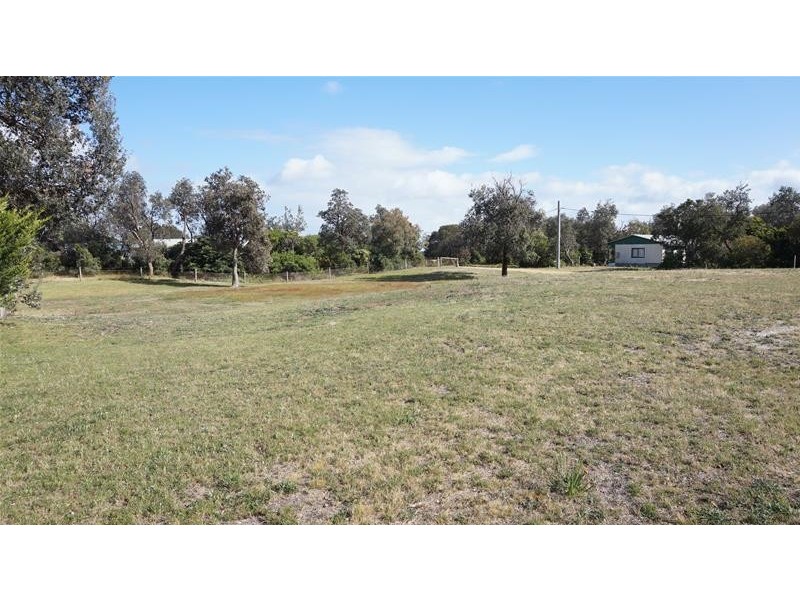 78 Seventh Avenue, Paradise Beach VIC 3851