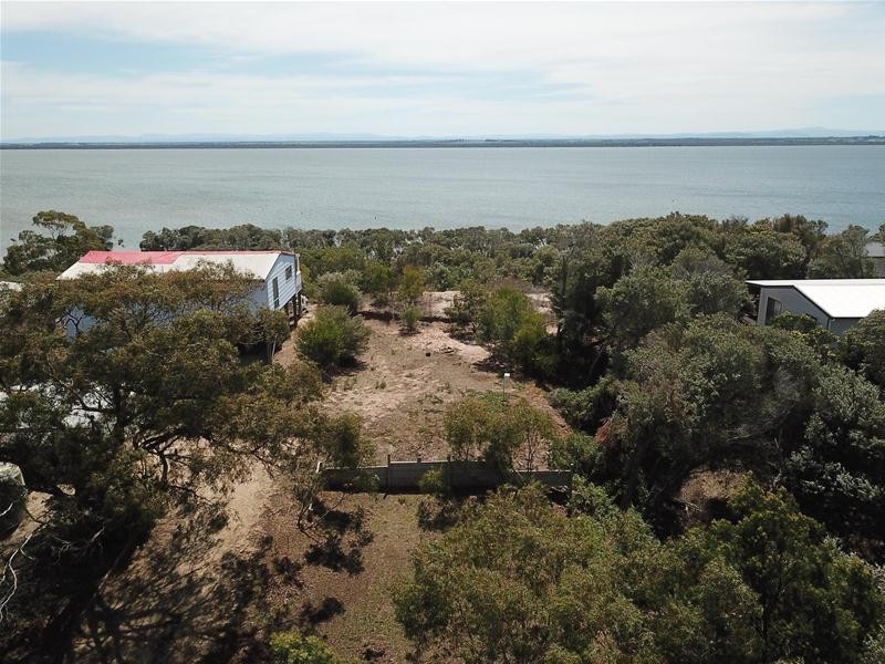 177 National Park Road, Loch Sport VIC 3851