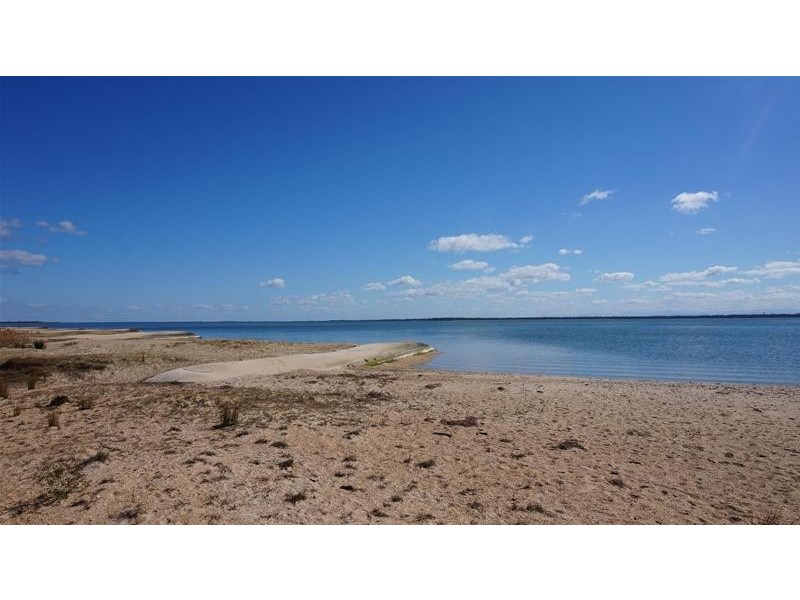 177 National Park Road, Loch Sport VIC 3851