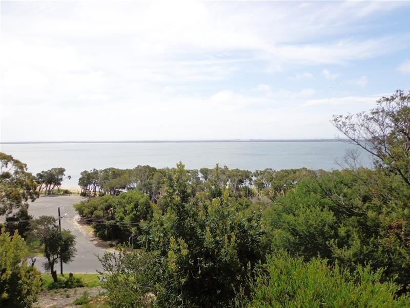 23 Seagull Drive, Loch Sport VIC 3851