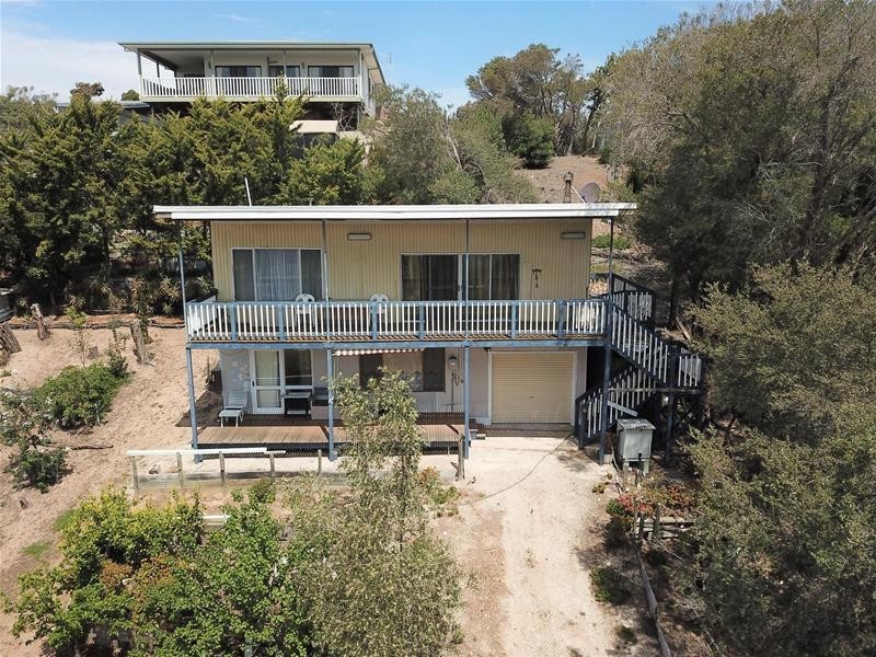 63 Seagull Drive, Loch Sport VIC 3851