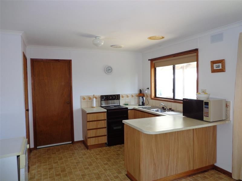 11 – 13 Elizabeth Court, Loch Sport VIC 3851