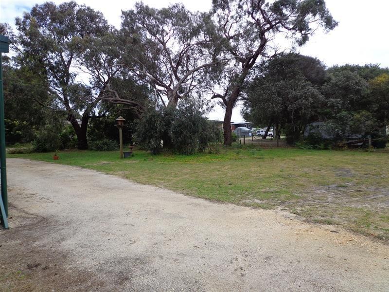 133 – 135 Wallaby Street, Loch Sport VIC 3851