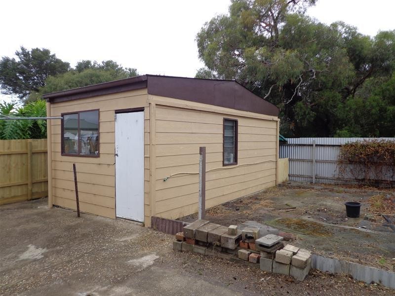 300 National Park Road, Loch Sport VIC 3851