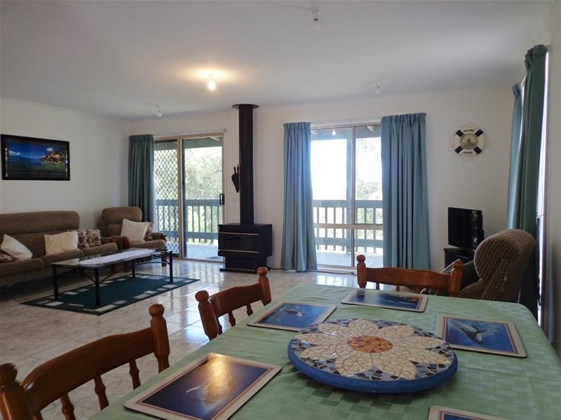 4 Mary Street, Loch Sport VIC 3851