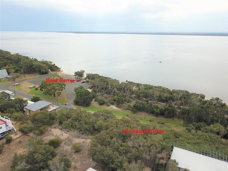 19 Seagull Drive, Loch Sport VIC 3851