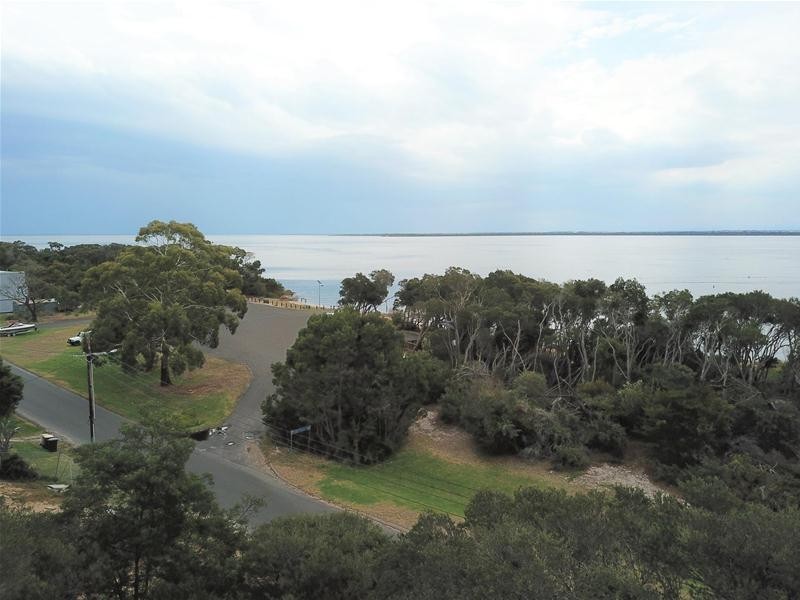 19 Seagull Drive, Loch Sport VIC 3851