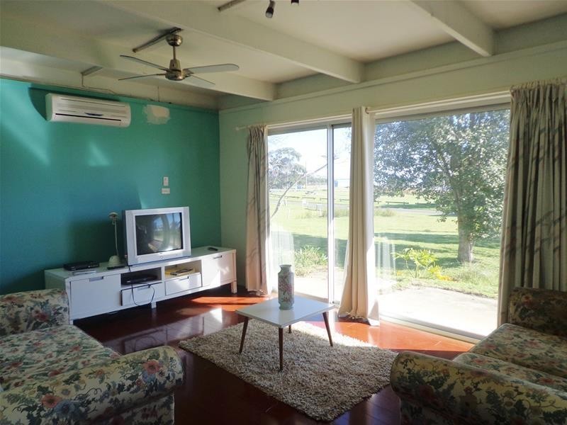 20 Victoria Parade, Loch Sport VIC 3851