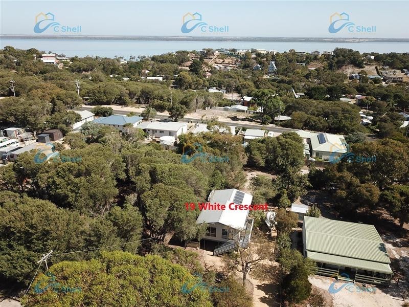 19 White Crescent, Loch Sport VIC 3851