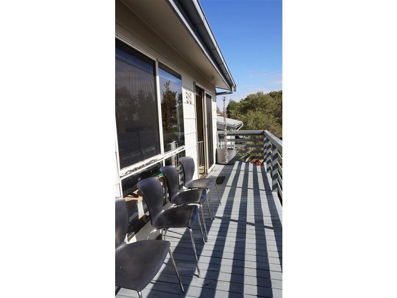 19 White Crescent, Loch Sport VIC 3851