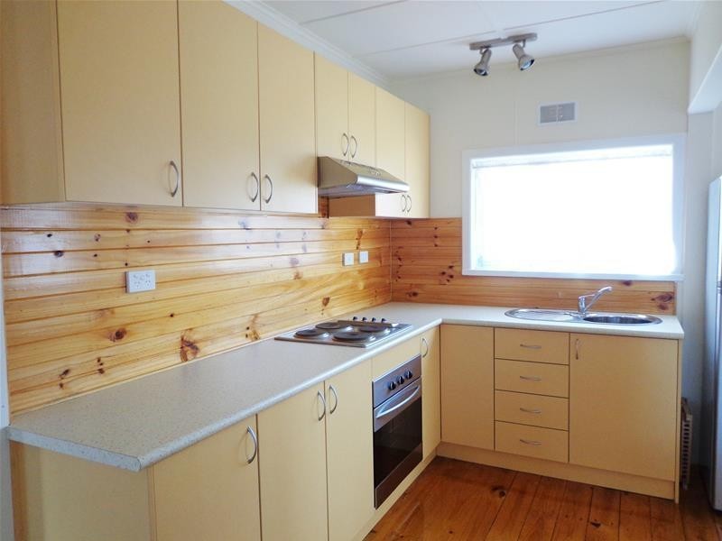 64 Victoria Street, Loch Sport VIC 3851