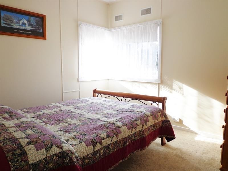 64 Victoria Street, Loch Sport VIC 3851